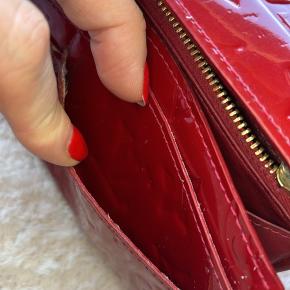 Louis Vuitton Vernis Wallet - Picture 8 of 11